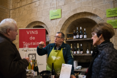 Festval des vins AOC Touraine au Prieuré St Cosme à La Riche. Stands des vignerons, ateliers culinaires.