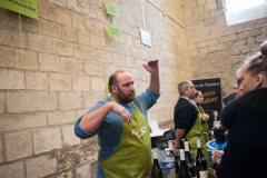 Festval des vins AOC Touraine au Prieuré St Cosme à La Riche. Stands des vignerons, ateliers culinaires.