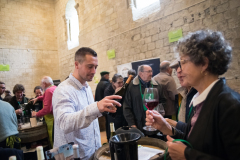 Festval des vins AOC Touraine au Prieuré St Cosme à La Riche. Stands des vignerons, ateliers culinaires.