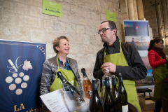 Festval des vins AOC Touraine au Prieuré St Cosme à La Riche. Stands des vignerons, ateliers culinaires.