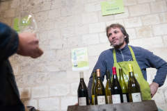 Festval des vins AOC Touraine au Prieuré St Cosme à La Riche. Stands des vignerons, ateliers culinaires.