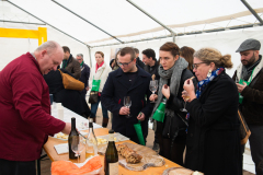 Festval des vins AOC Touraine au Prieuré St Cosme à La Riche. Stands des vignerons, ateliers culinaires.