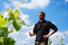 Thomas Frissant, vigneron à Mosnes, domaine Thomas Frissant.