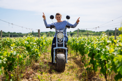 Emilie Mérieau, vigneronne à Saint-Julien-de-Chédon, domaine Mériau.