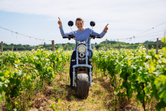 Emilie Mérieau, vigneronne à Saint-Julien-de-Chédon, domaine Mériau.