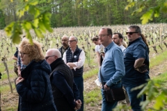 Visite du domaine viticole de Raphael Midoir à Chémery (41) à l'occasion des rencontres Val de Loire Millésimes. Une cinquantaine de journalistes sont invités à decouvrir le terroir et déguster les vins de l'AOC Touraine.