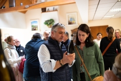 Visite du domaine viticole de Raphael Midoir à Chémery (41) à l'occasion des rencontres Val de Loire Millésimes. Une cinquantaine de journalistes sont invités à decouvrir le terroir et déguster les vins de l'AOC Touraine.